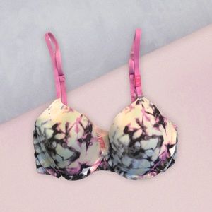 New vs pink bra 32C